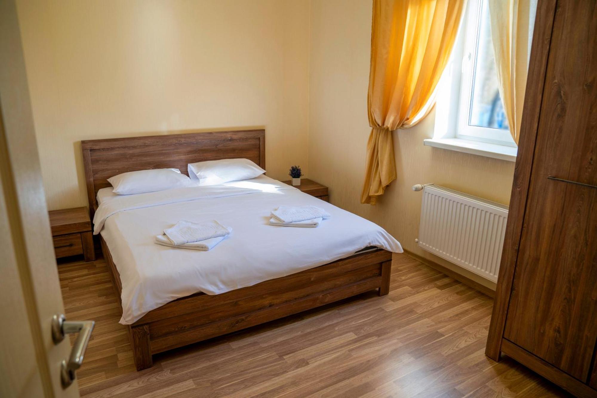 Guest House Kiev Forest Ngoại thất bức ảnh