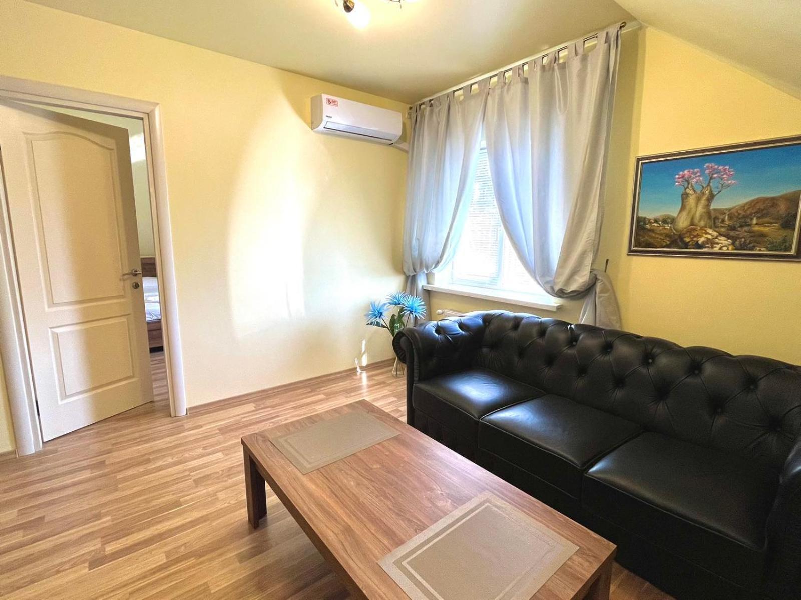 Guest House Kiev Forest Ngoại thất bức ảnh